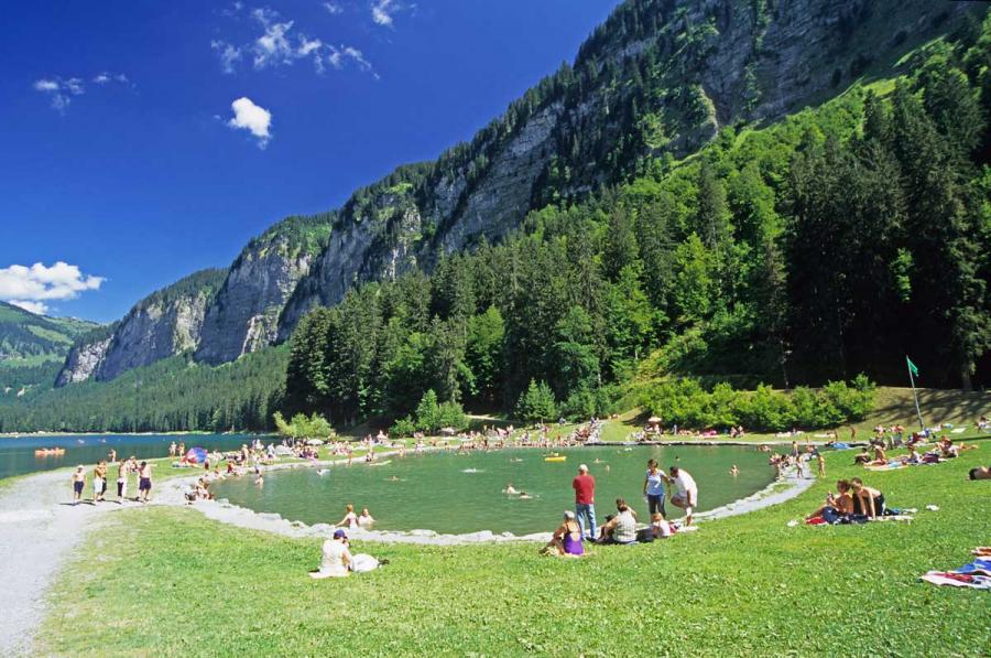 Lac-Montriond-Summer