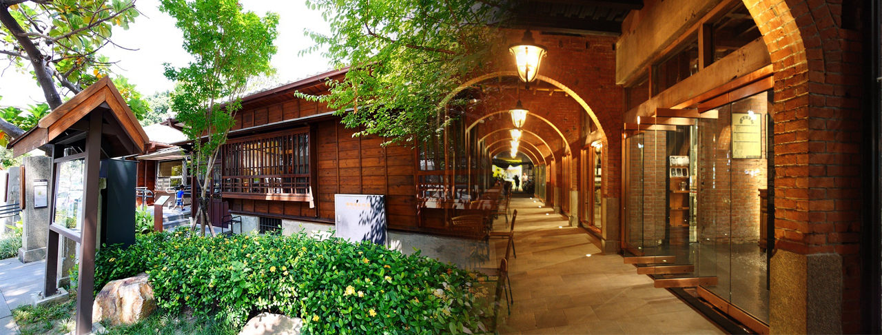 1 day walking tour: "Secret Taichung"