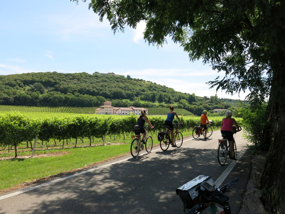 Valpantena & Tenuta Musella by Bike